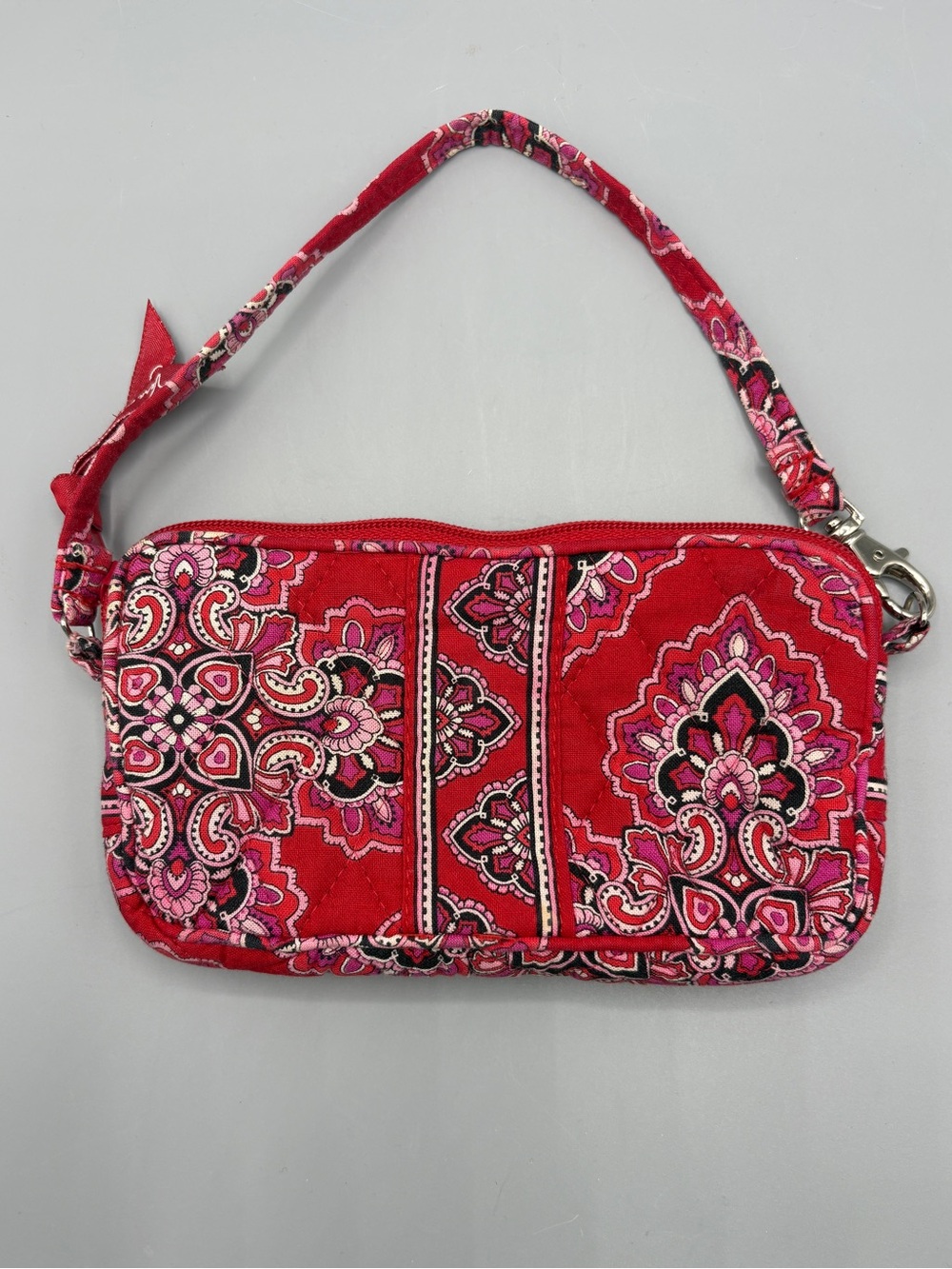 Vera Bradley Older Pattern Red Wristlet Phone Case Wallet 7” Zip FRANKLY SCARLET
